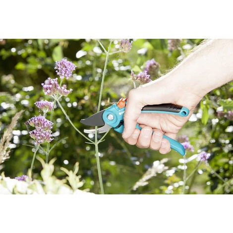 GARDENA 08854-20 B/S Gartenschere Bypass 4 GARDENA 08854-20 B/S Gartenschere Bypass – Bild 2