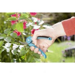 GARDENA 08857-20 B/S-M Gartenschere Bypass 9 GARDENA 08857-20 B/S-M Gartenschere Bypass -Garten Care Geschaft 9614636 4