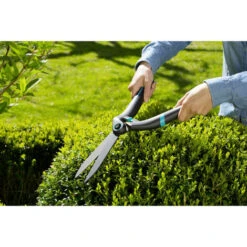 GARDENA PrecisionCut Hand Heckenschere 9 GARDENA PrecisionCut Hand Heckenschere -Garten Care Geschaft 97302991 4